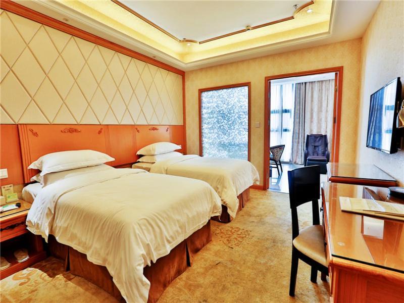 Vienna Hotel Wuhan International Convention And Exhibition Centre Extérieur photo